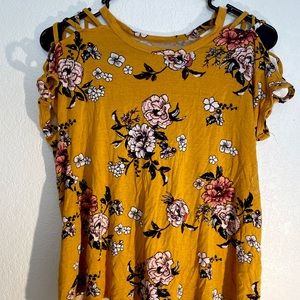 Rue21 Floral Top